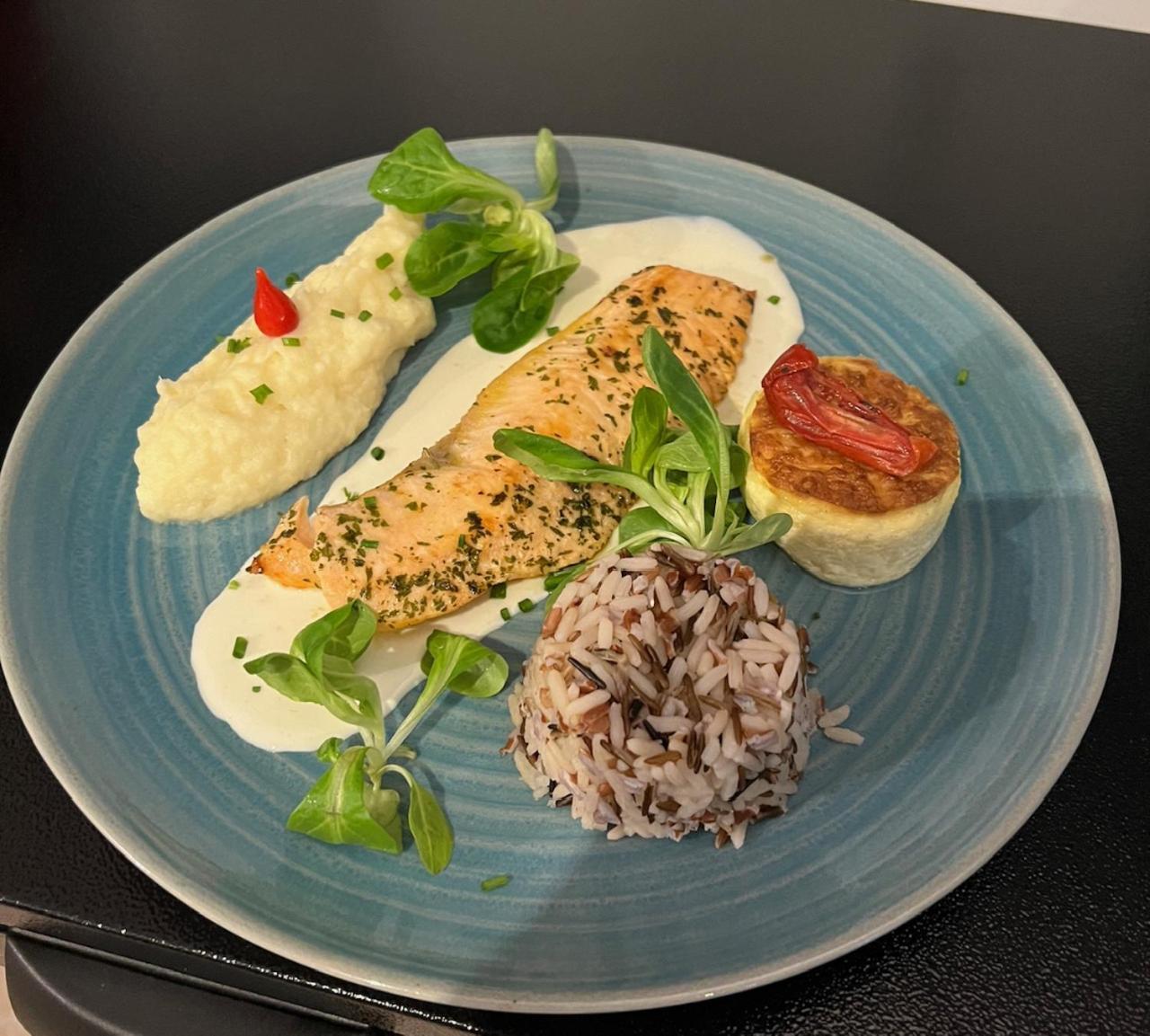 威尼斯鲨鱼餐厅酒店 阿兰 外观 照片